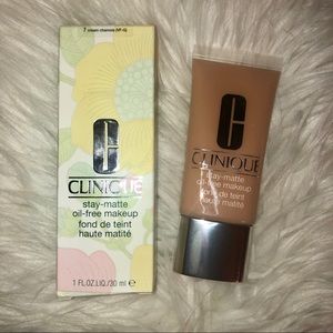 Clinique Stay Matte Foundation Shade 7 1oz